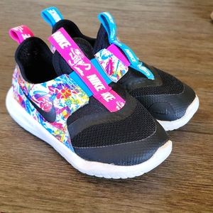 Nike Flex runner size 8c.